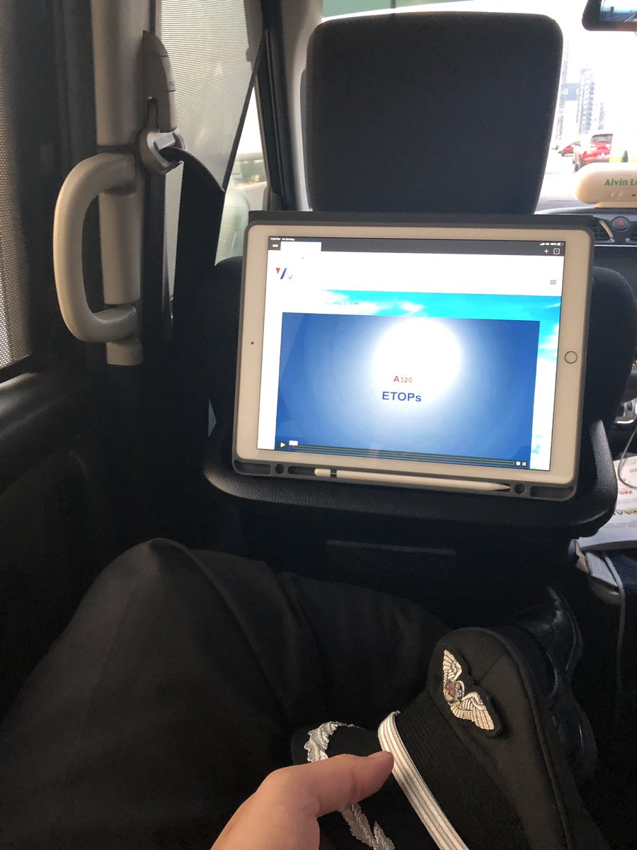 jfkjohan's tweet photo. Thanks to @VPreptraining for uploading the new ETOPS video! I’m actually doing my in-flight certification next week so this is SUPER DUPER helpful &amp; awesome guys! Back from flight + chilling with some #Vprep! https://t.co/votaJqz1o8