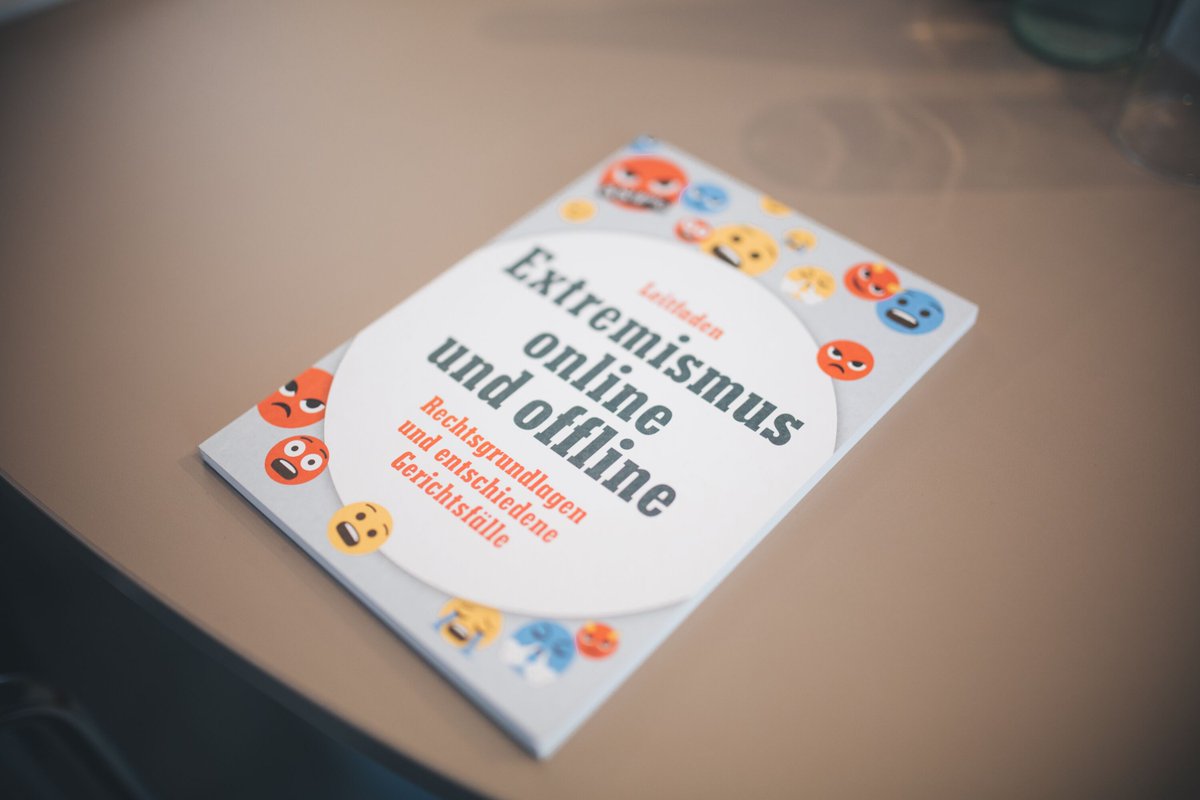 ONLINE HASSREPORT ÖSTERREICH: Extremer Anstieg bei Postings mit NS-Bezug
Seit dem Start der App (April 2017) gingen bei der Antidiskriminierungsstelle Steiermark (#BanHate) insgesamt 3838 Meldungen zu Hasspostings ein.
facebook.com/keinediskrimin…
#Hassreport #HateSpeech #Hassposting