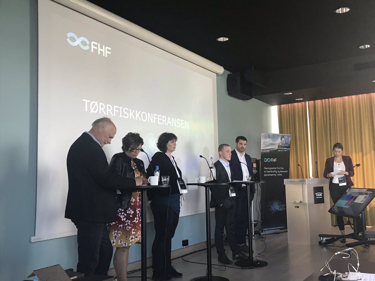 #tørrfiskkonferansen 2019 er i gang! Paneldebatt med temaet transport i sjømatnæringen i Nord-Norge. Hva er utfordringene og hva kan gjøres?