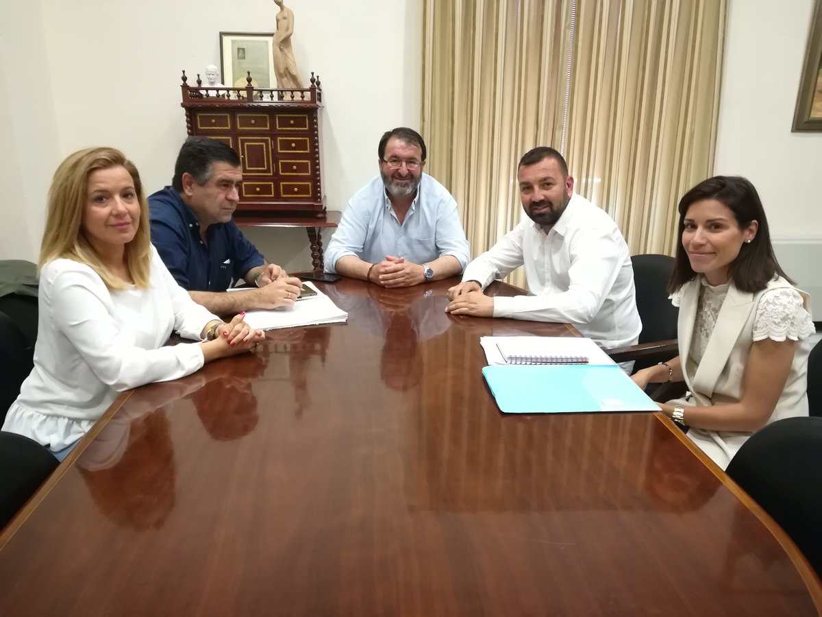 JuanAvilaCARMO's tweet image. Nuevo paso adelante para el CIRCUITO de VELOCIDAD

He tenido una reunión con los promotores del Circuito que se van a construir en Carmona con una inversión de 5 millones de euros

Hemos avanzado en la situación del proyecto que sigue cumpliendo trámites en el Ayto y en la Junta