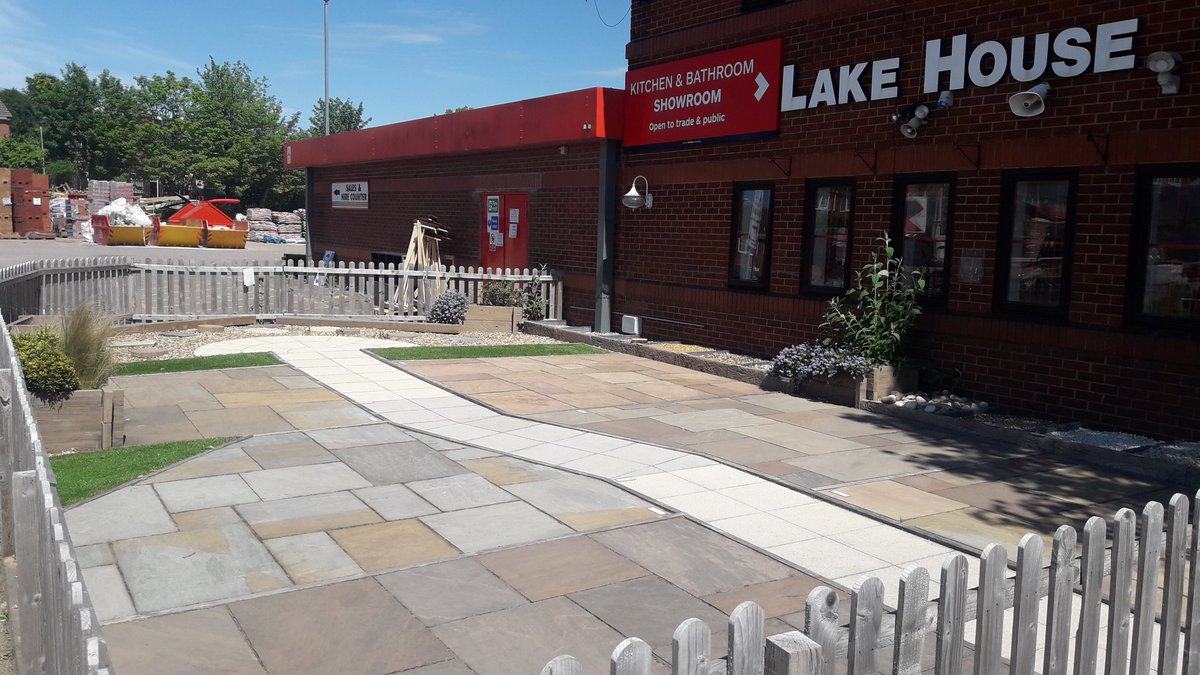 BuildbaseUK's tweet photo. Local to #Derby? Did you know your nearest #BuildbaseUK branch is a #Landscaping Centre of Excellence? If you're looking for the perfect garden #patio or #driveway, we have a huge range of contemporary or traditional paving slabs available!
Pop in today! https://t.co/AFktE4861d https://t.co/yOMfTc08DL