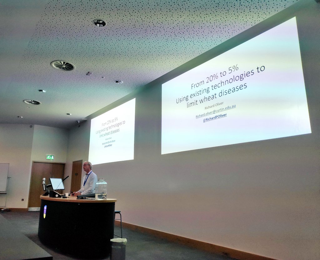 Anna Tiley tweet media