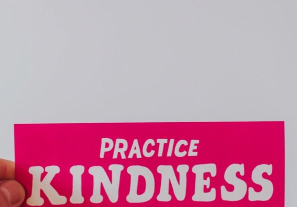 SarahReed_MHR's tweet photo. #Compassion and #kindness sits at the very heart of good care of a person with #dementia and becomes increasingly important as a person’s condition deteriorates and their ability to #communicate diminishes. It’s all any of us would want, isn’t it? #DementiaAwarenessWeek2019 https://t.co/jDemxusoFV