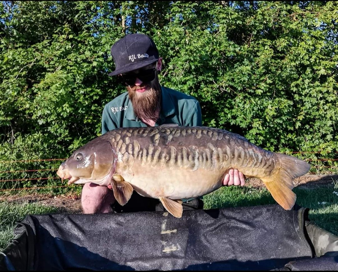 🔥Catch report🔥
Our man Matt had an Great couple of days on the bank with 6 fish caught, including a new pb at 29lb 4oz. Well done mate, great angling. Caught using our size 4 curve shank hooks and components from our tungsten range. #incredibletackle #incrediblehooks #carp