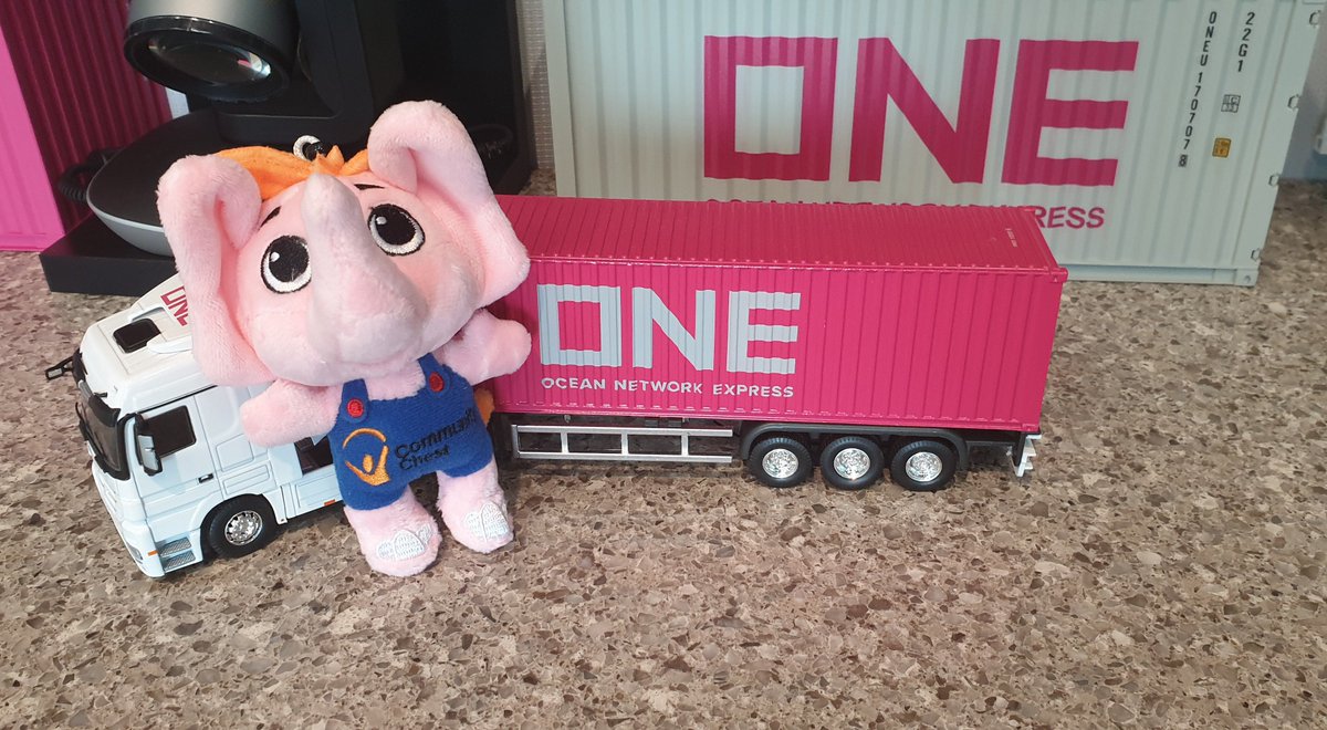 OceanNetworkExp's tweet photo. ONE is happy to partner with #ComChest for a donation drive. Meet #SharityElephant - Singapore's care and share superhero!
You can help too:
Monthly Donation: https://t.co/JQULLVdWbz
One-time Donation: https://t.co/HWLqgy7zfZ
#OceanNetworkExpress #CSR #CareDeeplyShareFreely https://t.co/PzYF6Pi4i9