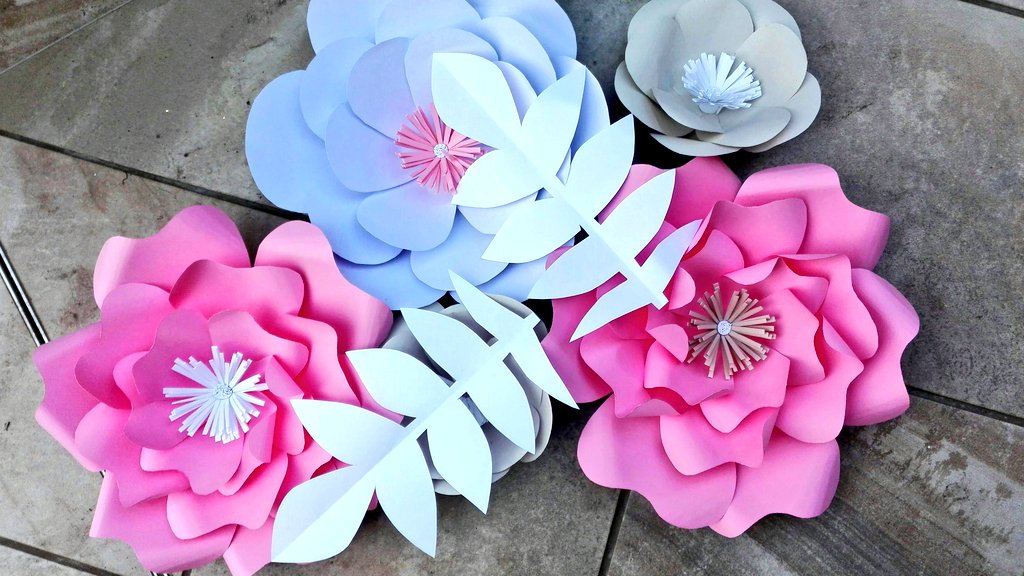 _Paper_Perfect's tweet photo. Paper Flower Clearance Sale
R300 excluding delivery
0769444170
5pc https://t.co/vvwjrbSNw0