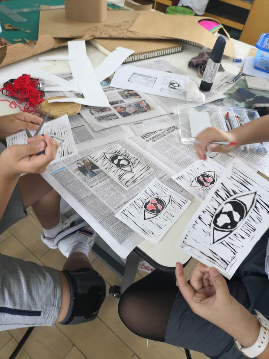 More PYPX provocation art pieces! So proud of these students. They really have embraced my number one rule: "We are all artists!" <a href="/ISNS_School/">International School of Nanshan Shenzhen (ISNS)</a> <a href="/ibpyp/">IB PYP</a> <a href="/AgencybyDesign/">Agency by Design</a> #isnsarts #Goisns <a href="/ProjectZeroHGSE/">Project Zero</a> <a href="/8DegreesUp/">8DegreesUp</a> #artseductaion #studentagency