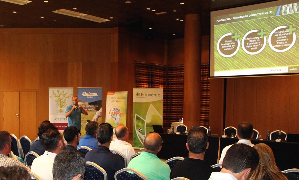 guiaverdecom's tweet photo. @SyngentaES lanza Instrata Elite, un nuevo #fungicida curativo y preventivo específico para #césped ➡ https://t.co/orlW8h0xwe Nuevas soluciones para un segmento tan especializado como el #Golf y los campos deportivos #InstrataElite #Greenkeepers #SanidadVegetal #fitosanitario https://t.co/4QKeYFHPf5