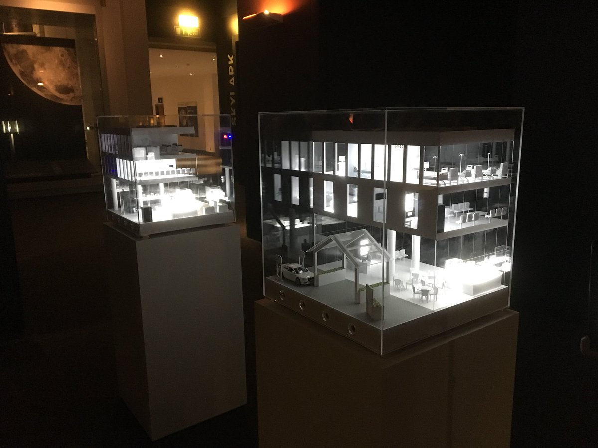 tm_modelmakers's tweet photo. A successful model installation last night at the @sciencemuseum for a private event.
#modelmaking #model #privatevent #sciencemuseum #display #event #architecture #display https://t.co/Tka5Q8JWfB
