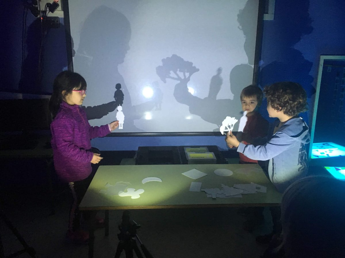 vic_educacio's tweet photo. 📷L’escola Doctor Joaquim Salarich acull la visita  institucional de Pistoia per mostrar el seu projecte d'educació infantil vinculat al projecte de coherència educativa 0/6 de la ciutat #Pistoia2019 https://t.co/4setukEgTP