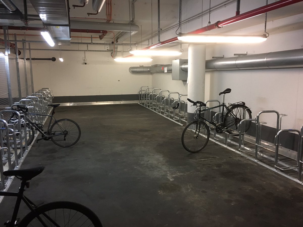 MarcoRoseCG's tweet photo. Schöne Überraschung @CapgeminiDE Frankfurt - So schöne, neue und sichere Fahrradstellplätze in unserer Capgemini-Niederlassung in Frankfurt. Sehr vorbildlich! https://t.co/qn07ESL0to