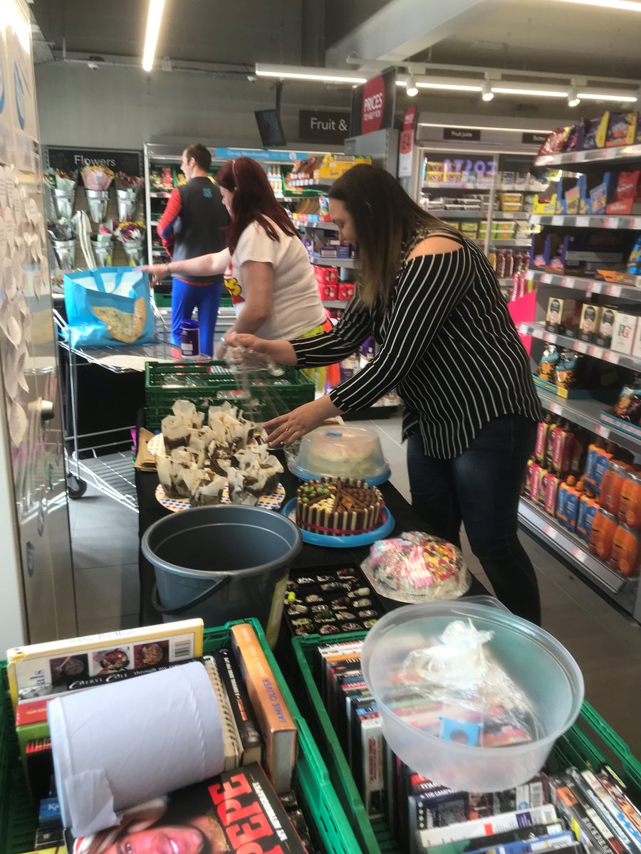 Coop_HowardBa's tweet photo. A great day raising monies for Cash for Kids over 700 pounds raised #BeingCoop #thecoopway #NA002 #LA005 Thornton Co-op branch on Fleetwood Road North https://t.co/gYwkrTfTN9