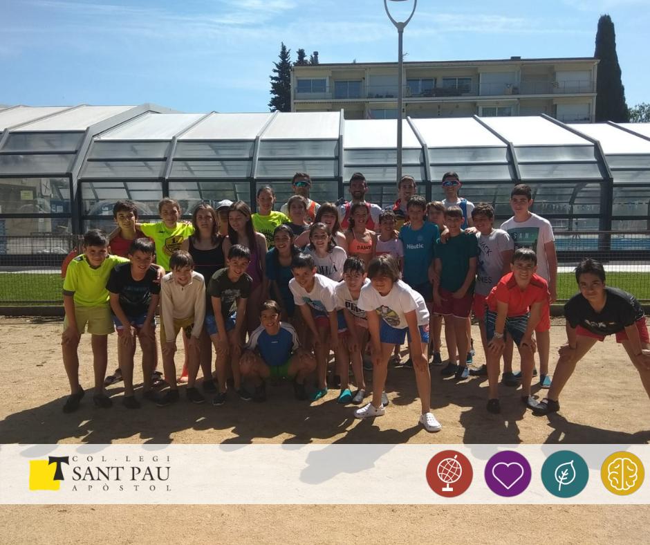 colsantpau's tweet photo. BANYOLES 2019 | Ahir vam tenir una GRAN SORPRESA! Vam coincidir amb l'exalumne @JROrofinoPodium , component de la selecció espanyola de rem K4, mentre entrenaven per la copa del món i la classificació per Tokyo 2020! Molta sort Jordi! #JoSocdelSantPau https://t.co/coqEQTOHLf