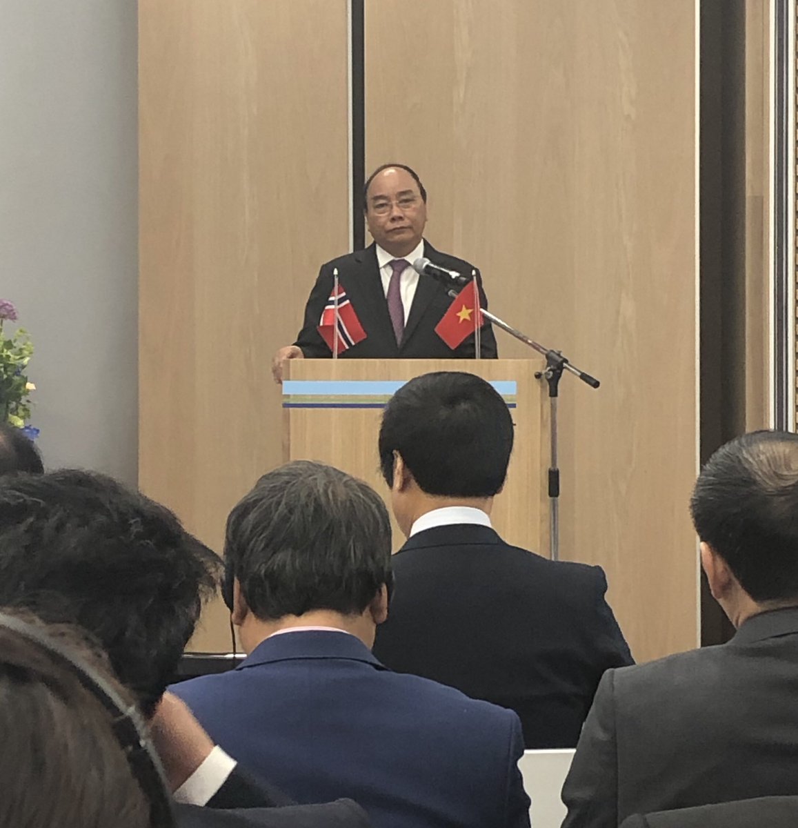 H.E Mr Nguyen Xuan Phuc speaking about the unlocked business potential within the energy industries, #oil & #gas, #LNG and #renewable #energy #wind #solar #hydropower at the Vietnam- Norwegian Business Forum hosted by @NORWEP partners @InnovasjonNorge and @DNVGL