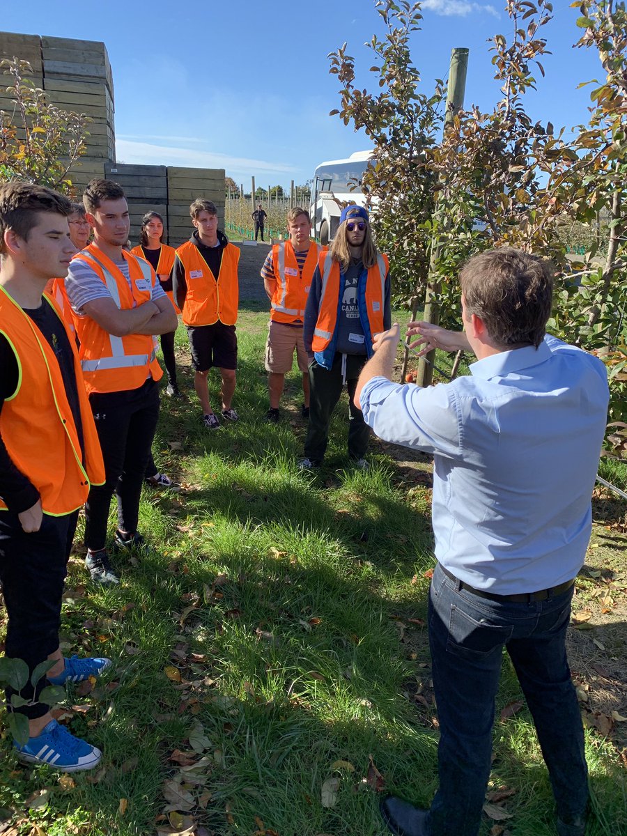 Emma_Boase's tweet photo. Yesterday our 1st Year Class @MasseyUni led by the wonderful @HKerckhoffs explored the Hawkes Bay. Learnt a lot from Erin and Emma @nzapples and Lachlan, James, and Morgan at T&G🍎#masseyhort #gohorticulture https://t.co/MOP78bIxSd