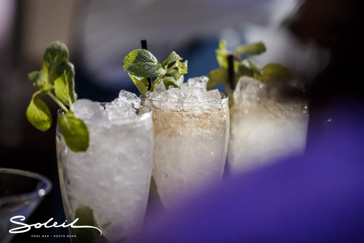 soleilpoolbar's tweet photo. Cheers to Friday 🍾Will you be joining us for a cold one tonight? 

Soleil Pool Bar is open all weekend and the perfect place to enjoy https://t.co/hTdjHHl1Nb