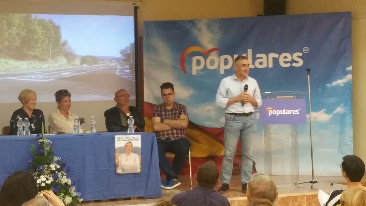 BarrachinaM's tweet photo. #Viver necesita una alcaldesa como Mara Carbó que defienda a los vecinos que están más de un año en lista de espera para el cardiólogo o cuando vuelvan a retirar el título de inglés a sus niños por hablar castellano. 💪🏽💪🏽 https://t.co/Kbo1pgQtiX