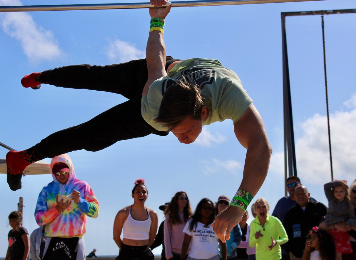 markvaleriote_'s tweet photo. Venice Comp 2019🕴🏻 #WestCoastWarriorz #StreetWorkout https://t.co/DiBvusgBrV