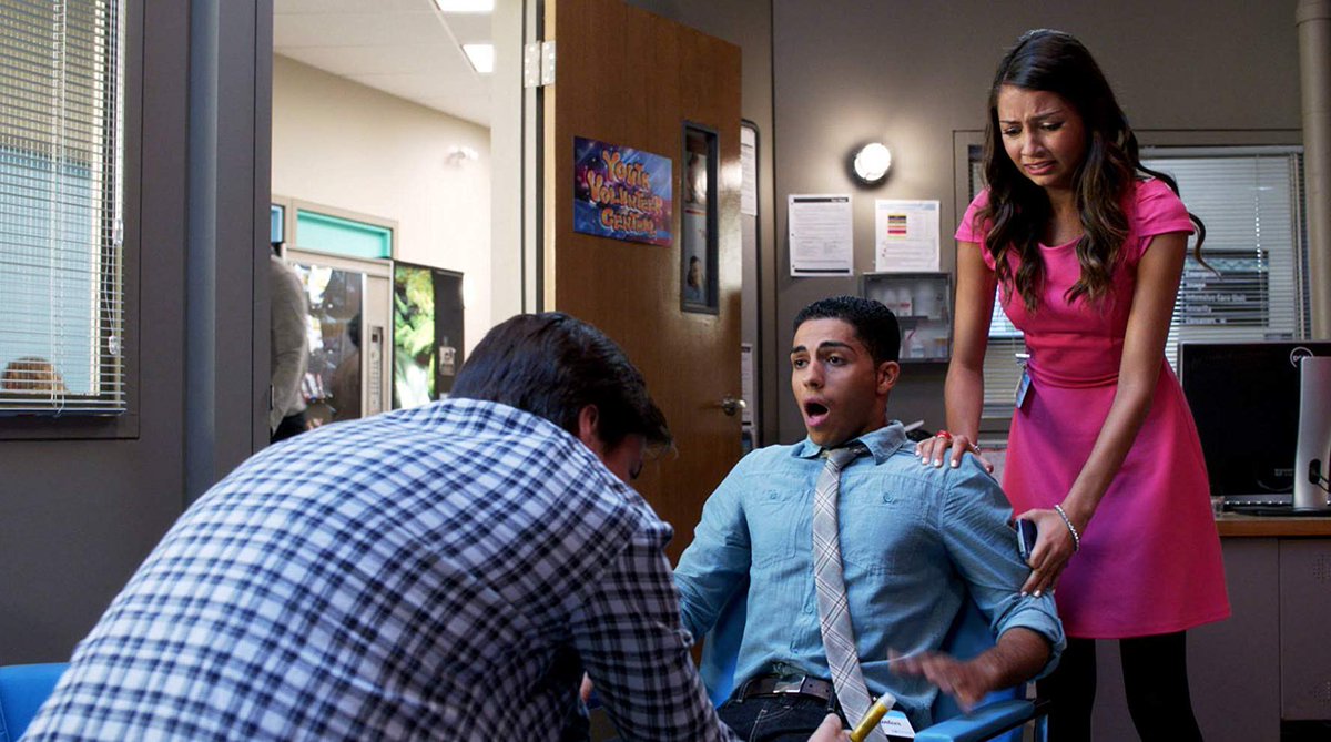 fcvritecrimes's tweet image. Okay, everyone is super is love with  @MenaMassoud after #Aladdin, but do anyone remember when he was on Teen Nick’s tv show, Open Heart?