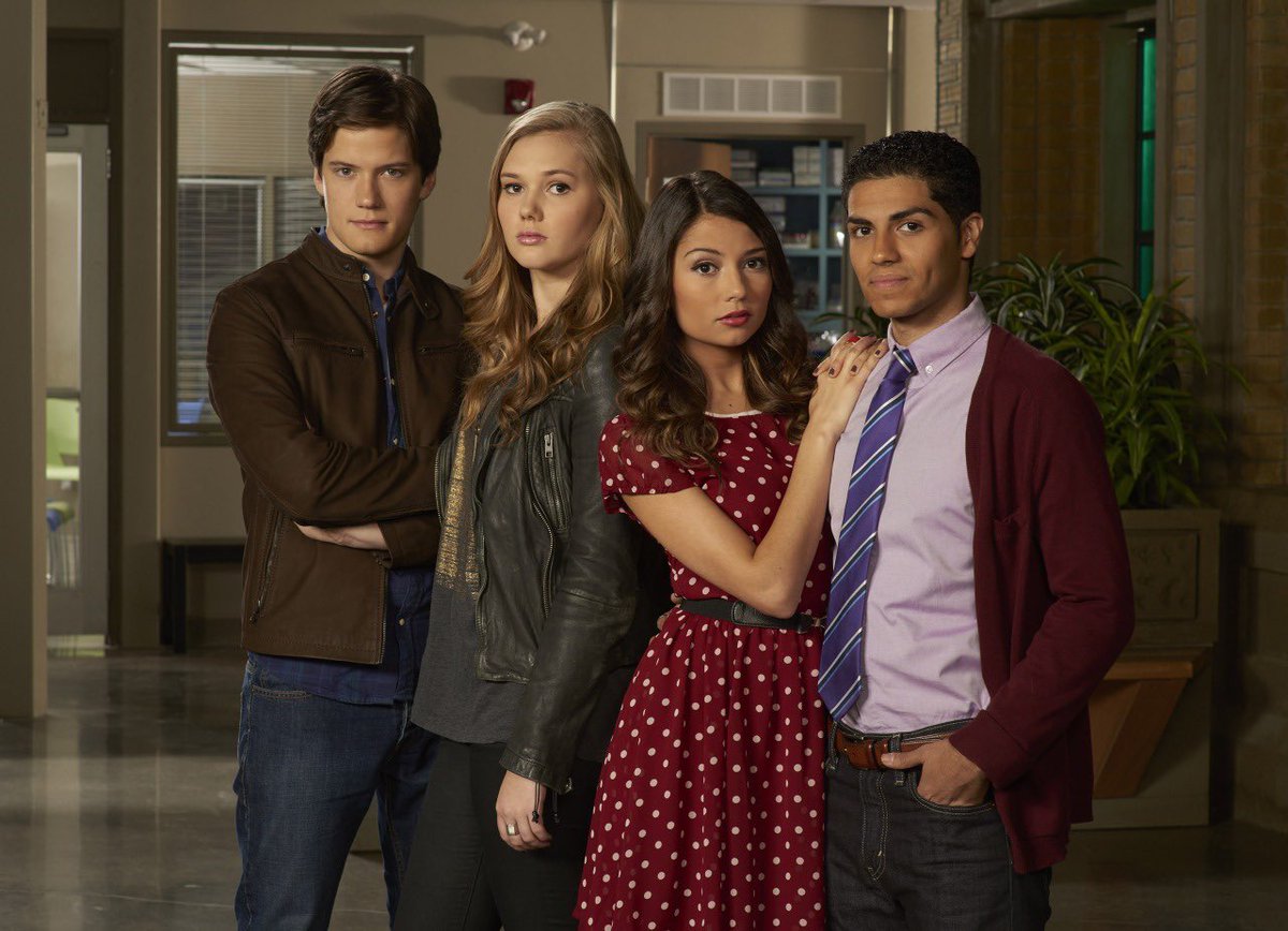 fcvritecrimes's tweet image. Okay, everyone is super is love with  @MenaMassoud after #Aladdin, but do anyone remember when he was on Teen Nick’s tv show, Open Heart?