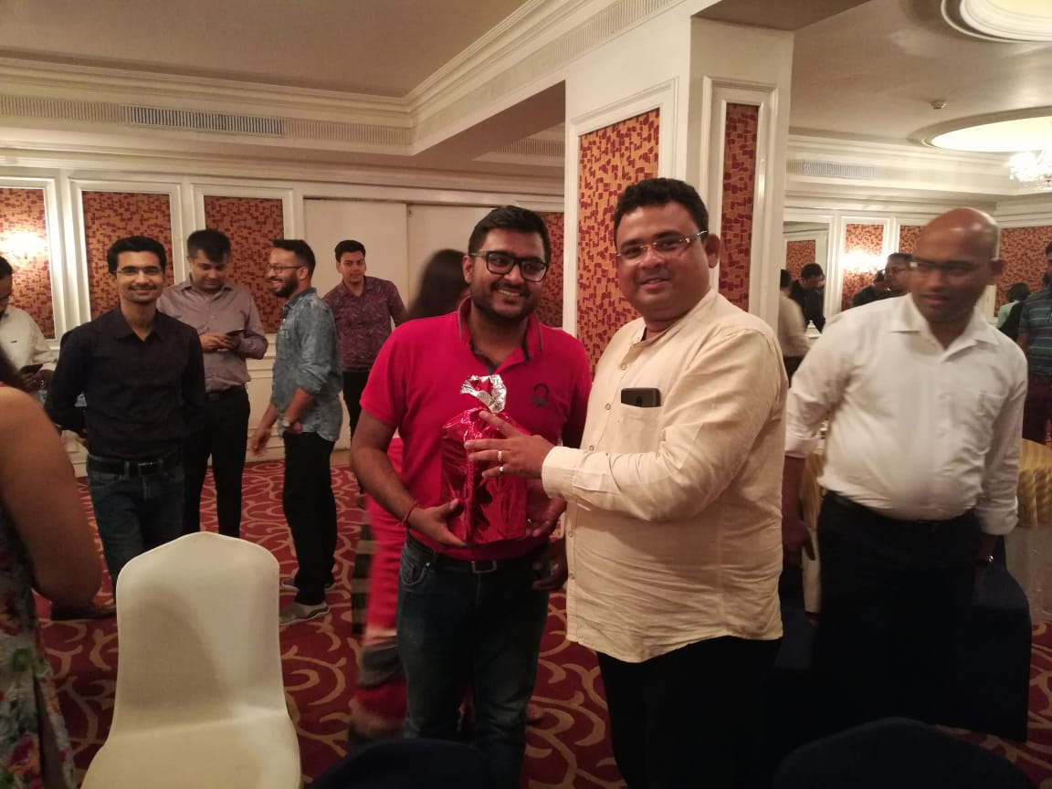 BIMTECHNoida's tweet photo. #AlumniMeet #AlumniReunion 
BIMTECH Alumni Meet was organized in Kolkata on 18th May 2019. It was attended by many alumni who shared their memories. BIMTECH was represented by Prof. Kakaseeri Krishnan and Prof. @anushreetandon @alumni_bimtech https://t.co/qxbcKTw2QS