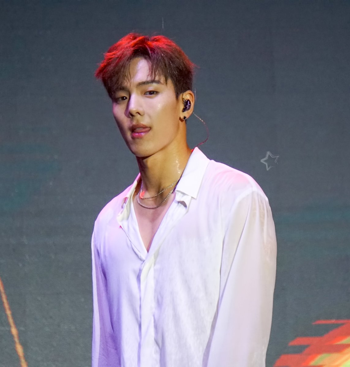 monx_star's tweet photo. 190519 AFMF

이 우주속에 네가있네

#MONSTA_X #SHOWNU  #ショヌ
#몬스타엑스  #셔누 https://t.co/WhAsLTZtOE