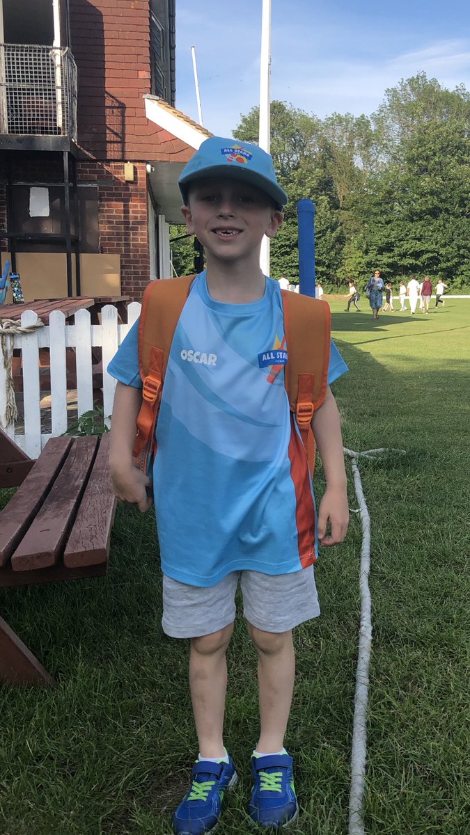 Terry_Malone's tweet photo. Oscar is loving cricket @FarninghamCC @allstarscricket https://t.co/Mz0b25K3JQ