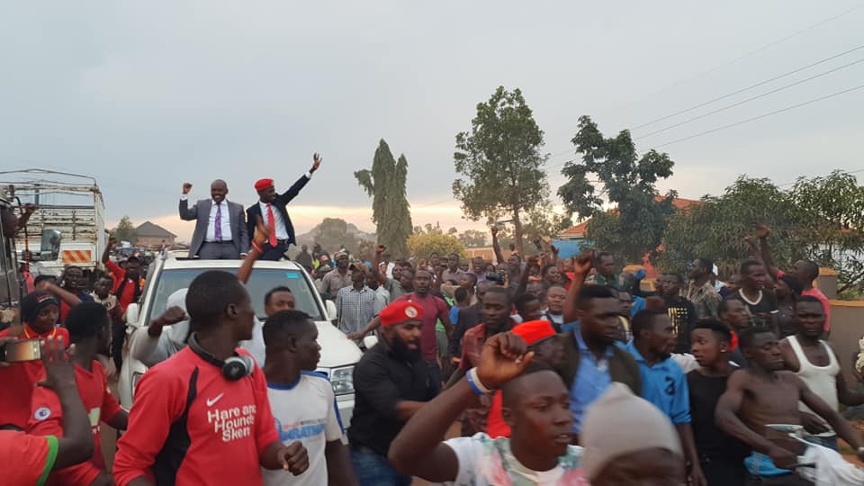 ug_edge's tweet photo. #BobiWine calls #ipodsummitug as complete joke. “#Museveni must first see me as a citizen with full rights not as a slave or a mere pawn on his chessboard!”
“You cannot have your foot on my neck and then say to me, – ‘let’s talk!’” https://t.co/PXuL4TN3cq https://t.co/PXuL4TN3cq https://t.co/wZtS6Z8xpl