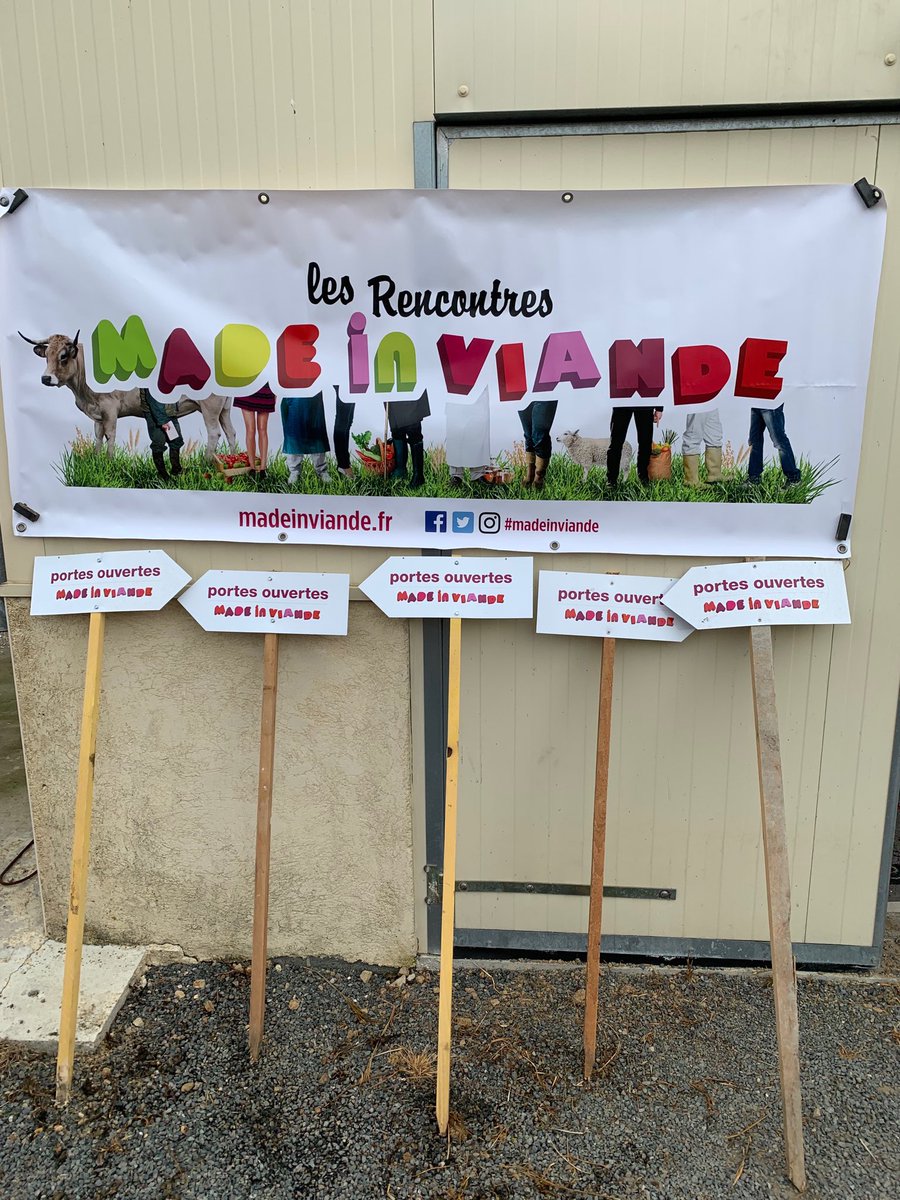 MeriauJp's tweet photo. #MadeinViande se prépare chez @RomainClochard #GEAY (79) RV demain samedi 10h 15h pour découvrir son #élevage de #veau @BleuBlancCoeur @CoopCevap @PascalPaquier @HenriFerchaud @elodiegouzit @Interbev_fr @Interbevna https://t.co/itJTILwXNK