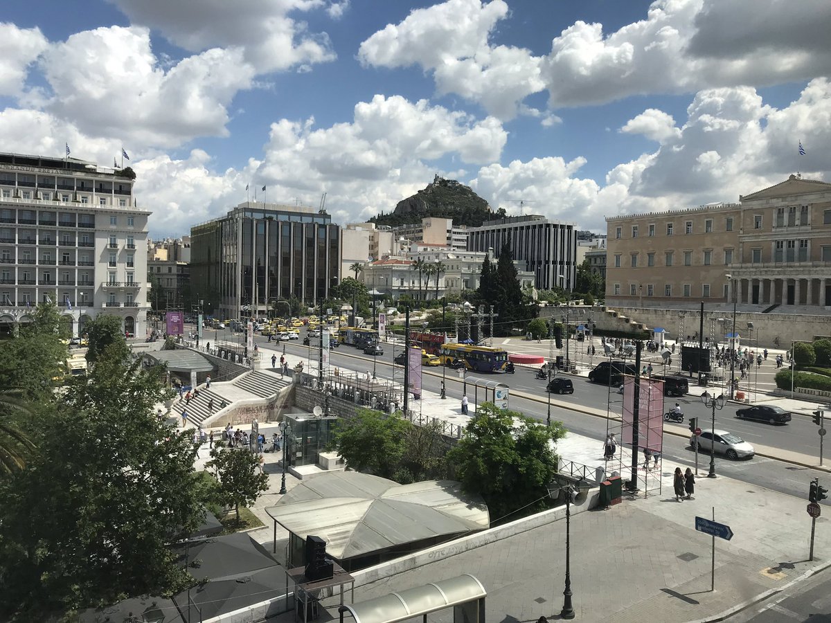 NAthanassakis's tweet photo. Κεντρικότερη πλατεία Ευρωπαικής χώρας 2019μ.χ. https://t.co/hoCD4czKqk