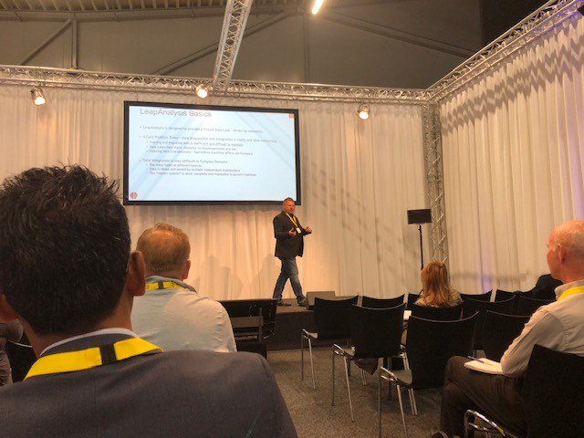 LeapAnalysis's tweet photo. @ontoEric at #PEFTEC2019. Thanks for an insightful event. Great talks and good conversations." #bigdata #biganalysis #analytics #machinelearning https://t.co/j8BS2te2tc