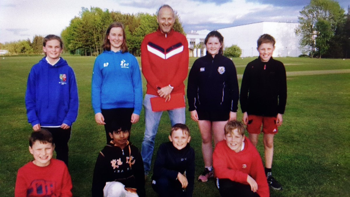 StirlingCCC's tweet photo. 😎😎🏏🏏Well done to our U12s last night against @CallanderCC at @StirlingCCC. Great game, great fun, great skills and great spirit! 🏏🏏😎😎
Well done to all!
#Stirling #StirlingCCC #Doggies @countypups https://t.co/X9jSy0jhED