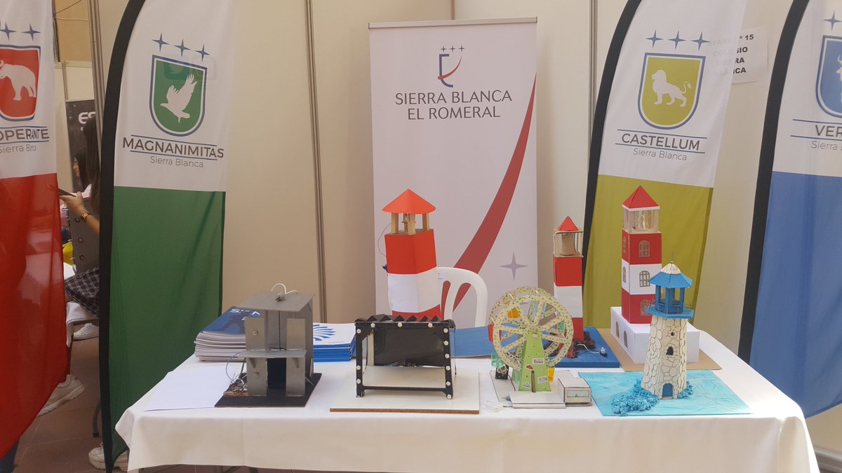 Las alumnas de 2° de ESO exponen sus trabajos de Tecnología en #FANTEC19,  la V Edición de la Feria Andaluza de la Tecología celebrada hoy en la Universidad de Málaga.
<a href="/AptaMalaga/">Feria de Tecnología FANTEC</a>
