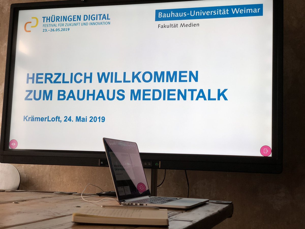 Jetzt im @kraemerloft: #Bauhaus #Medientalk zu #Innovation im digitalen Journalismus — u.a. mit @JanHollitzer (Chefredakteur @TAOnline), Boris Lochthofen (Direktor @mdr_th), Babett Greiser (Pressevertrieb), Dirk Schütz, Gründer von @kmnweimar #thueringendigital cc @valentinakerst