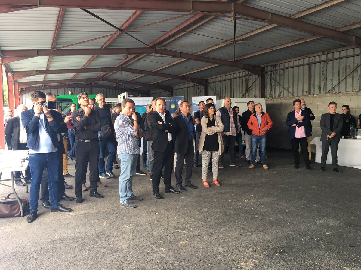 En route vers un transport ➕propre : découverte de la station #GNV privée de l’entreprise Bonnefille à St Christol les Alès en présence d’élus locaux et de membres de la FRTP.  #GazVert #transitionénergétique #GRDF