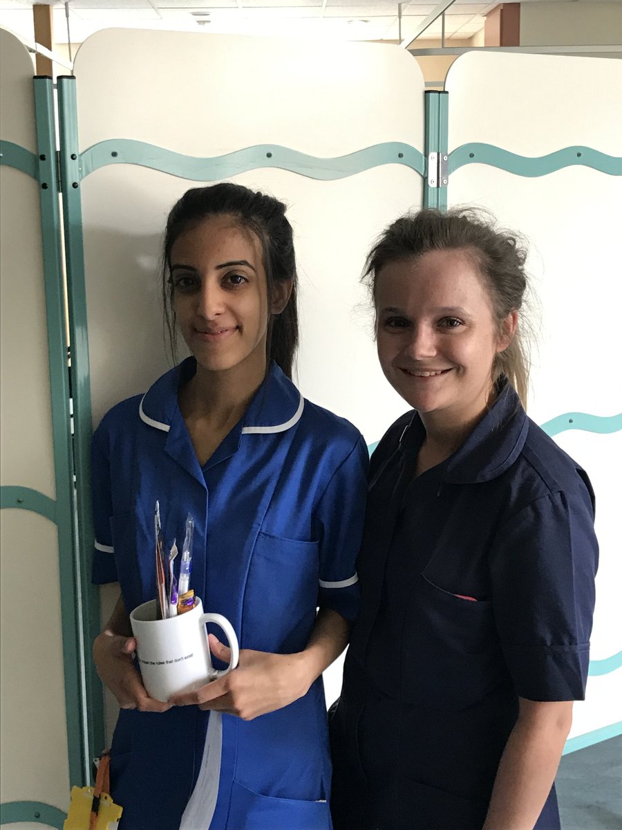 SN Sonia Ali &amp; Sr Charlotte Fitton of I6 at @NorthMcrCO_NHS were #mugged by ASPCN Lisa Molden who said they "went above &amp; beyond" in their care for a dying patient &amp; their family, "built a great rapport" &amp; "the family had confidence &amp; trust" in them. Great work! #Swan #onechance