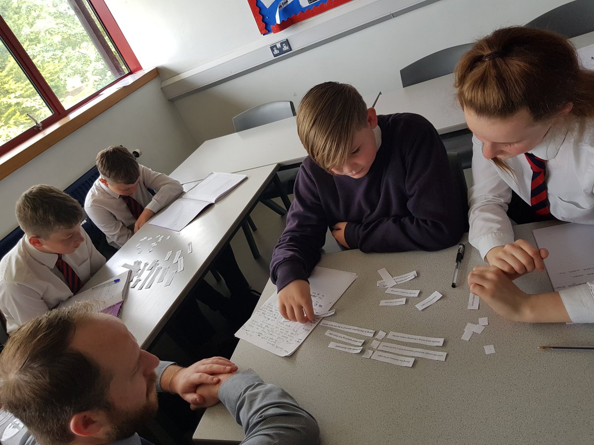 LMS_English's tweet photo. 9M3 learning how to use commas correctly with Mr Evenden #mainclause #subordinateclause #dontcommasplice #interactivelearning @LlantwitMajorSc https://t.co/NC0b7YvLCv