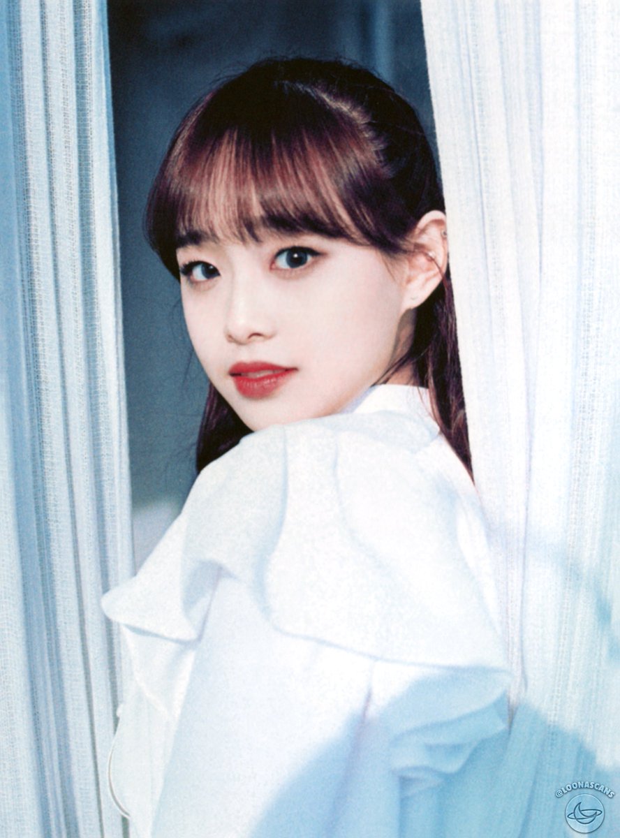 ◇ XX B Album ◇ Chuu ◇ » page 28 - 29 - 58 - 59 «