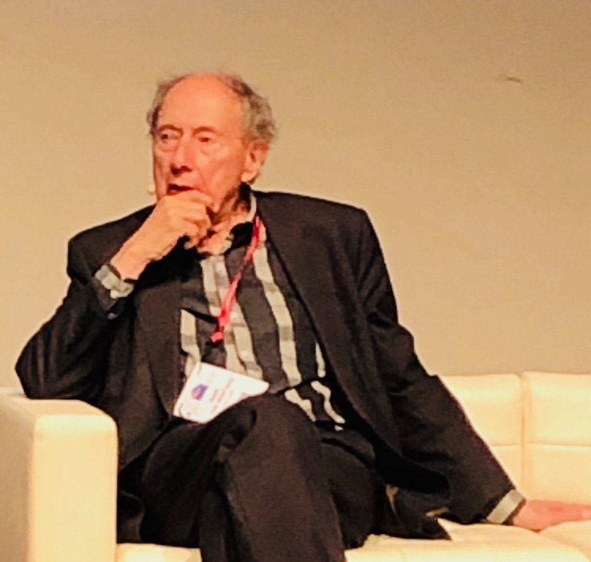 Marc Van Montagu ⁦<a href="/ugent/">UGent</a>⁩ ⁦<a href="/VIBLifeSciences/">VIB</a>⁩ doesn’t like when people think they have all the answers, he implores people to listen to others and engage more! #iupacNextGen