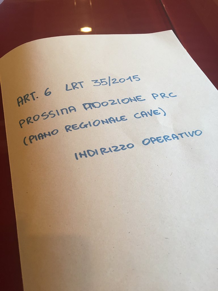 Ieri pomeriggio, nell’ultima giunta di questo mandato, abbiamo approvato la richiesta di cancellazione definitiva dell’area estrattiva di #Montegrossi dal prossimo Piano Regionale Cave. Le avevamo chiuse da tempo ma adesso sappiamo che non riapriranno mai più!!! #iostocongaiole
