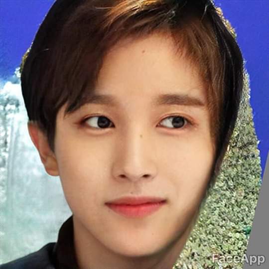 minayeoja's tweet photo. This is not good Mina is too handsome to handle 😍💘 https://t.co/CcdFfepCSY