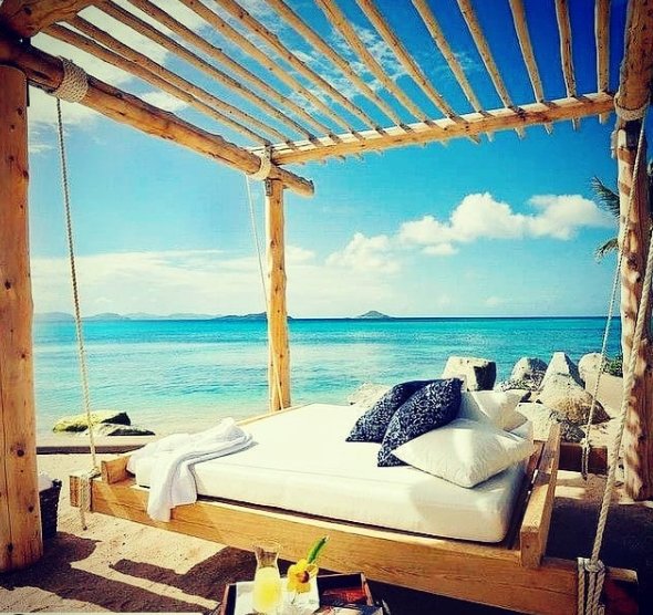 Sadece sanatçılar, ünlüler ve her yaştan insan değil, dünyanın en çok tercih edilen markaları da Bodrum’a geliyor. Geçmişin el ustalığını geleceğin teknolojileriyle buluşturan, İsveç’in dünyaca tanınmış markası Hälsa yatakları Bodrum’da! #halsabodrum #halsayatak #bodrum #yatak