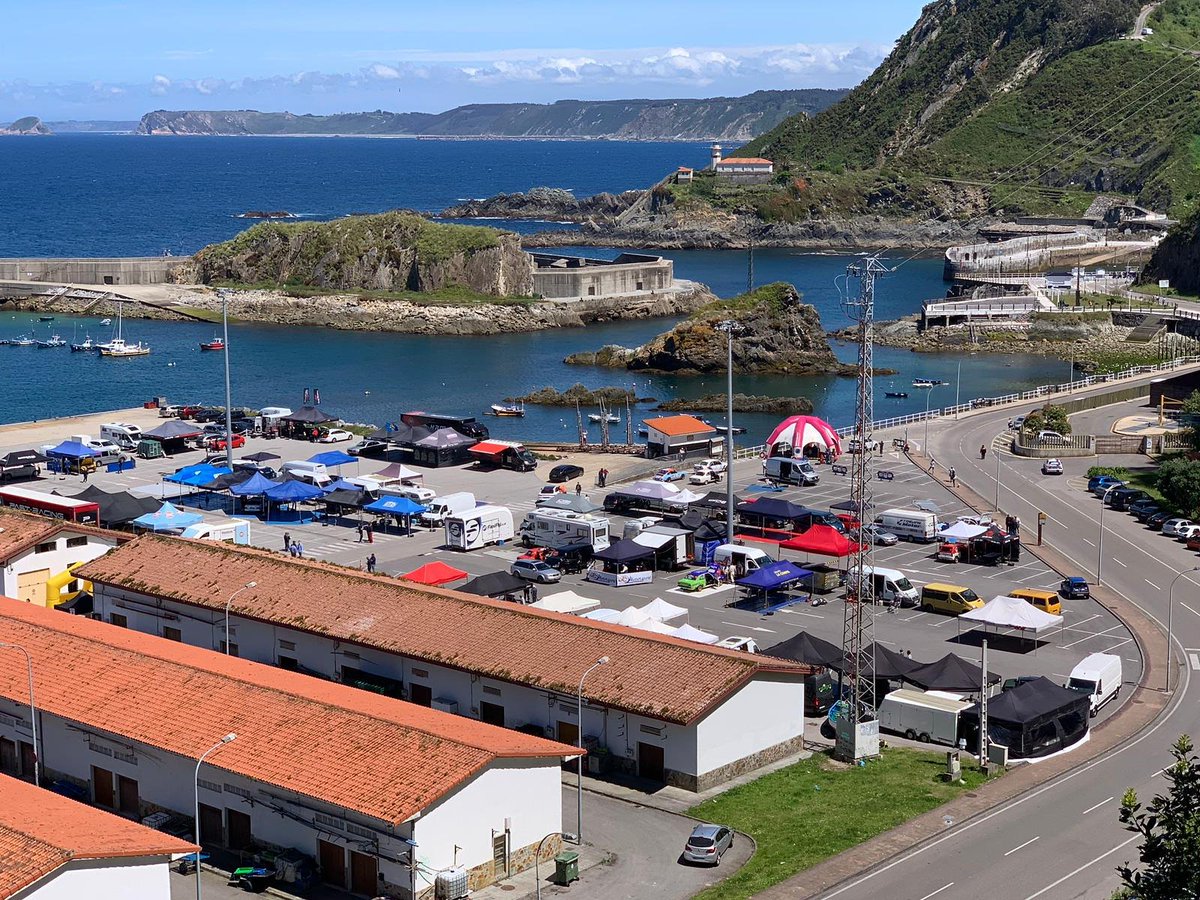 Bonita estampa del parque de asistencia en el Puerto de Cudillero <a href="/cuditurismo/">Cudillero Turismo</a>
