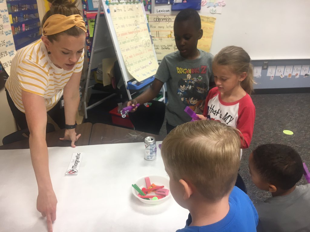 teachjilltaylor's tweet photo. Science day! Magnets are awesome! @TISDWES #scienceispowerful https://t.co/vIx5B0lzl2