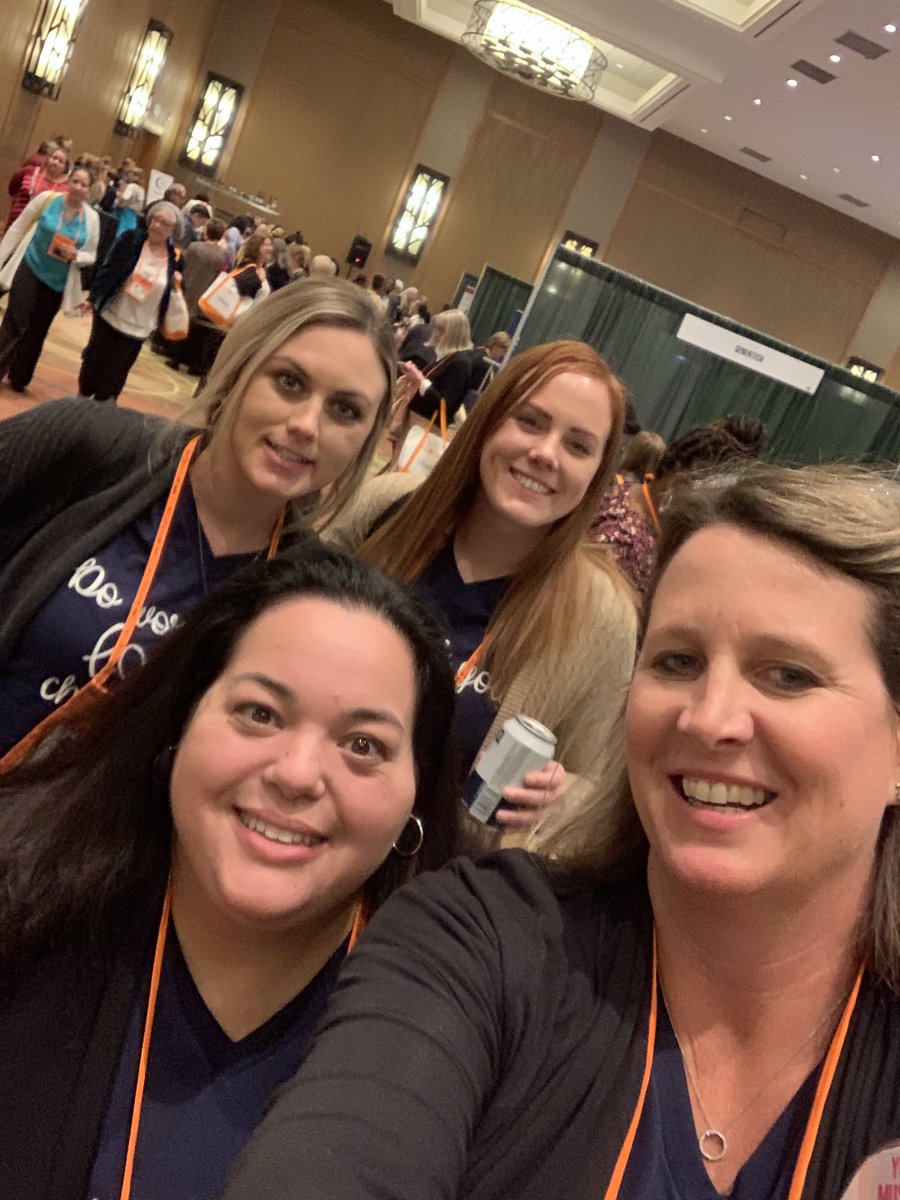csofarrell's tweet image. #ncra2019 #ncra45 NCRA Staff   It’s a wrap Denver!  Thanks for letting samstaff share some inspiration!    #leadership #lovewhereyouwork #givingback   We enjoyed every minute!!!