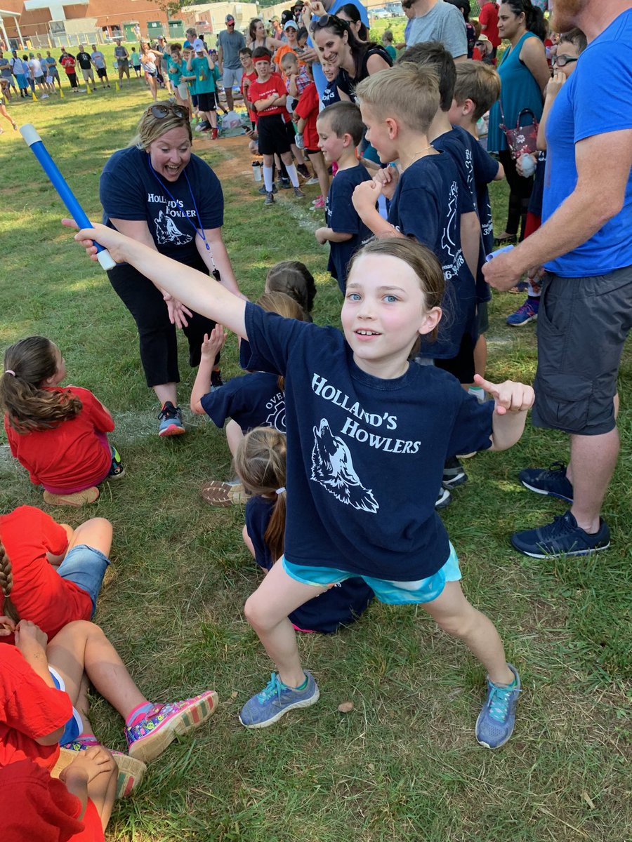Coach_Crom's tweet photo. “Daddy... when a Cromwell gets the stick it’s #GameOverBaby”
This girl cannot be stopped! #TTP #FieldDay #HollandsHowlers https://t.co/FLHejy2VK7