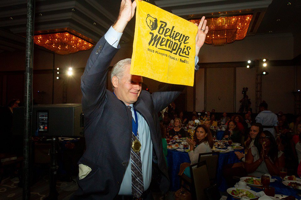 KWFF901's tweet photo. Thank you @LeadershipMphs for hosting a wonderful 40th-anniversary luncheon this past week. Highlights include an unforgettable speech delivered by special guest Richard Smith on a what the core value of all Memphis changemakers is - GRIT and GRIND! https://t.co/fJQmxIKkLl