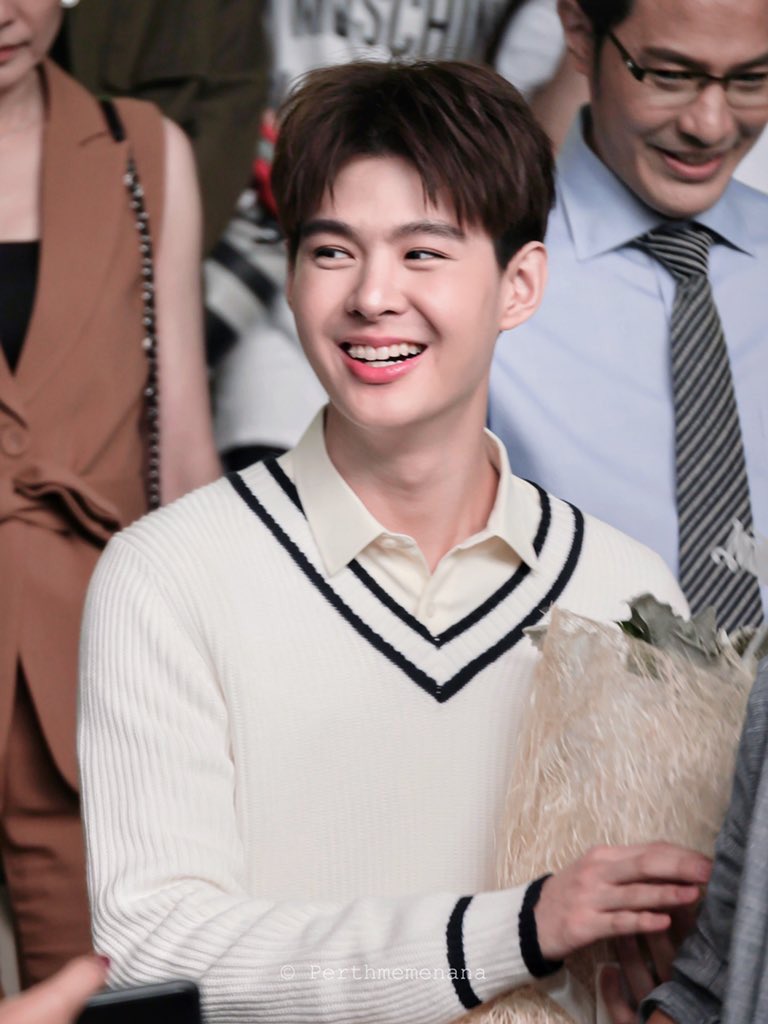 Good night 🌙 

ฉันหวังว่าคุณจะฝันดีในคืนนี้ #Saint_sup