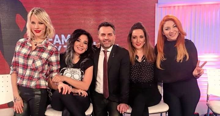 valeriagastaldi's tweet photo. Felices 800 programas @AngeldebritoOk querido!!! Y a todas las chicas!!! Felicitaciones por LAM @LosAngeles_ok 🙌 lindo recuerdo cuando los visitamos https://t.co/kFSVsW7XT3