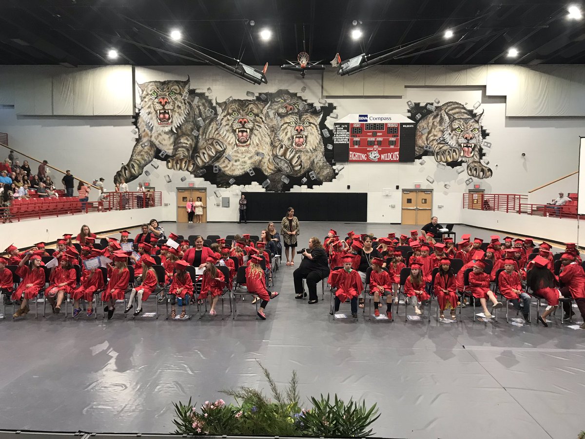 FinishStrong9's tweet photo. What an Awesome morning celebrating our Kindergarten Graduates.    The support in stands was great and we have amazing kids in Kirbyville.    Have a safe and happy summer 👍 https://t.co/qxhEyYfBD5